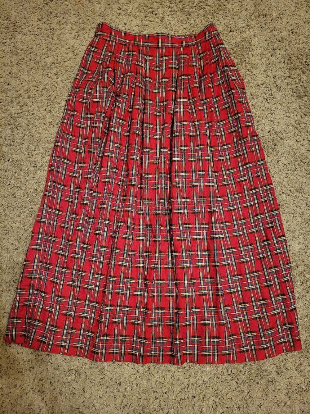 90s Vintage Susan Bristol Red Plaid Tartan Pleated High Waist Maxi Skirt